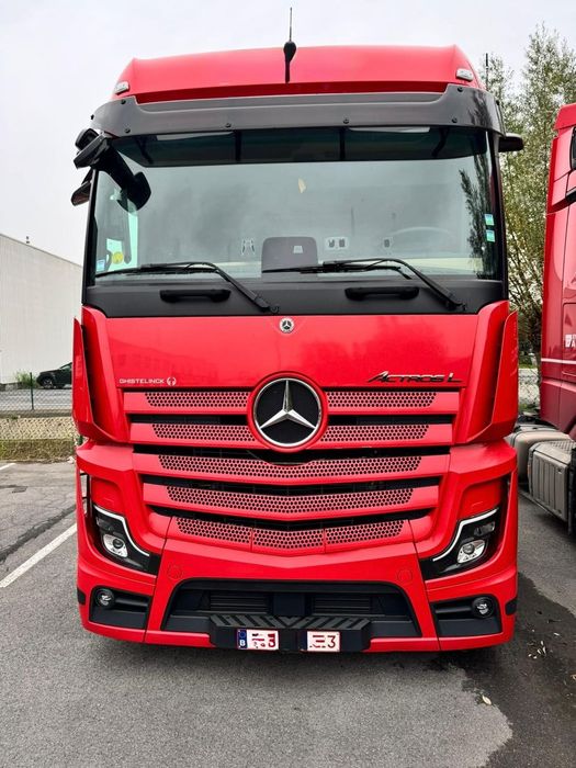 Mercedes-Benz