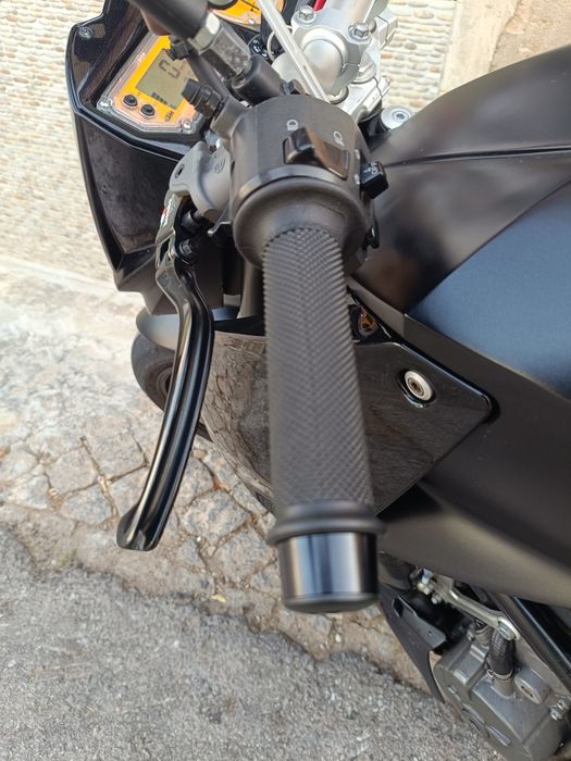 KTM super duke 990 de 2005 de garagem