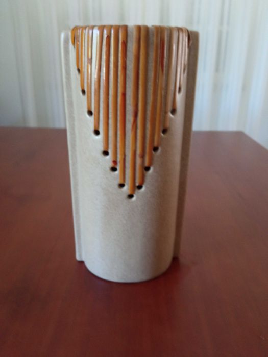 Vaso decorativo em loiça
