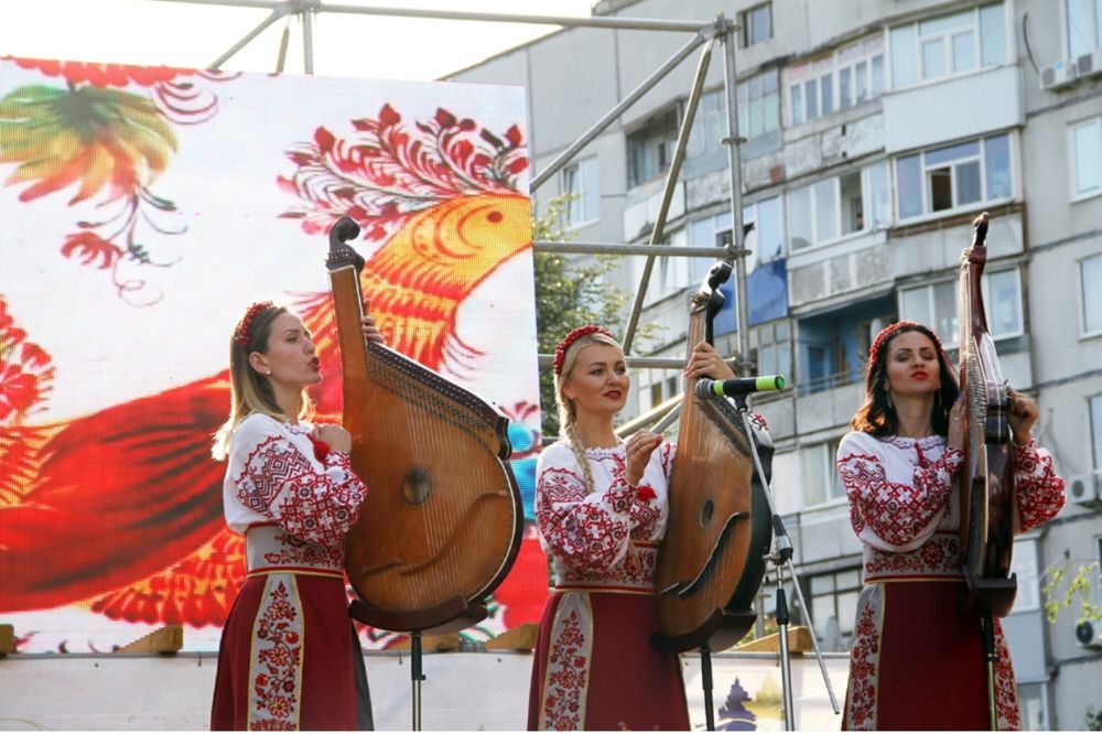 Жива музика на новий рік, Різдво, новорічні свята, бандуристи