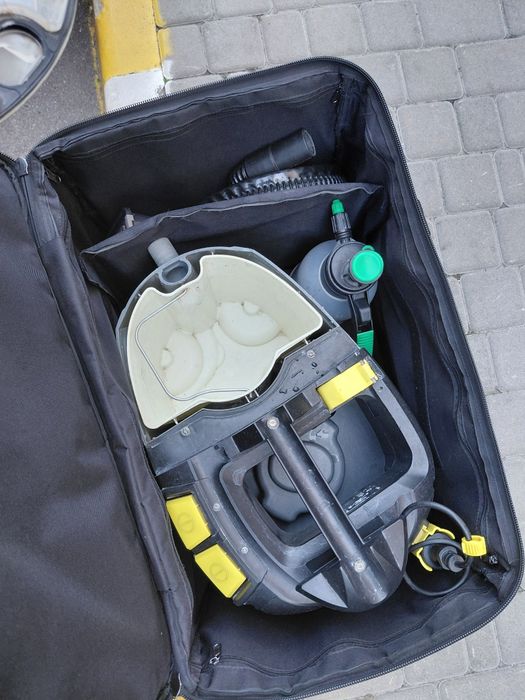 Karcher Puzzi 8 миючий пилосос