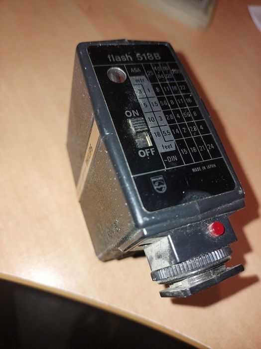 Flash Philips 518B