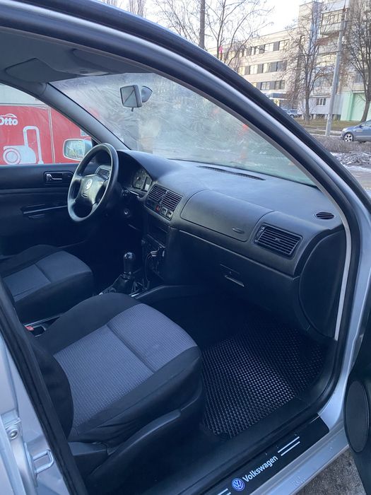 Продам власне авто .