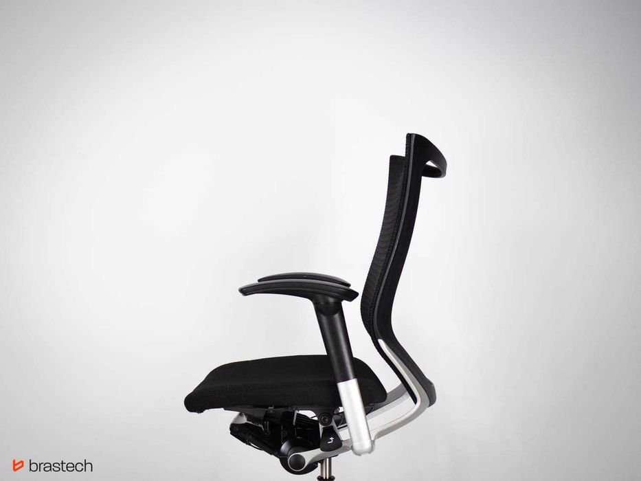 Fotel ergonomiczny Okamura CP Baron Poleasingowy