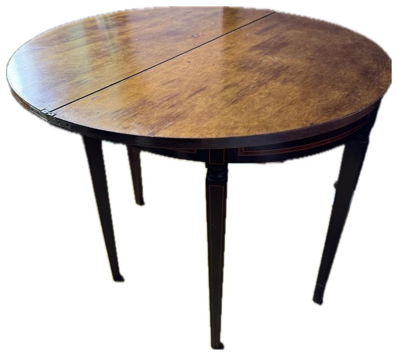Mesa reeonda em meia lua