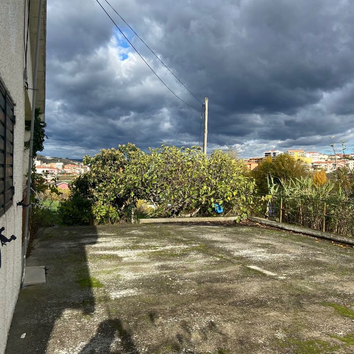 Moradia com vistas sobre a cidade de Mirandela
