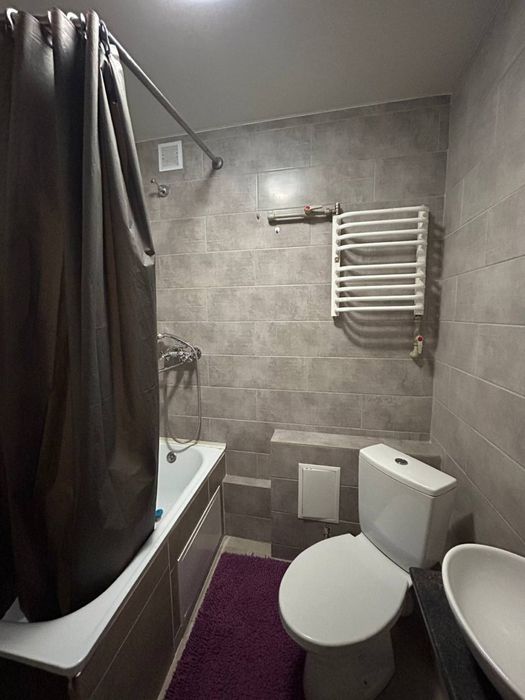 Здається однокімнатна квартира подобово.