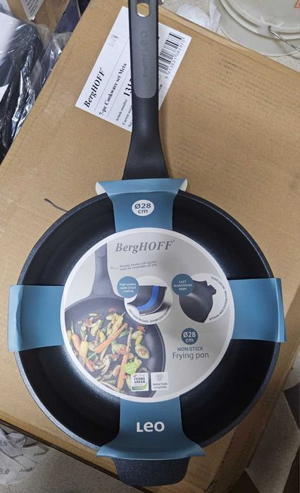 Продам сковородка BergHOFF 28 см 3950298