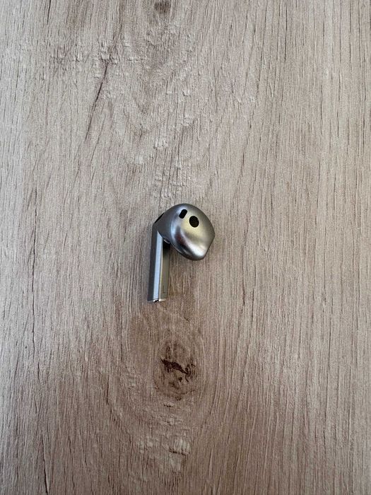 Samsung Galaxy Buds 3 lewa słuchawka srebrna