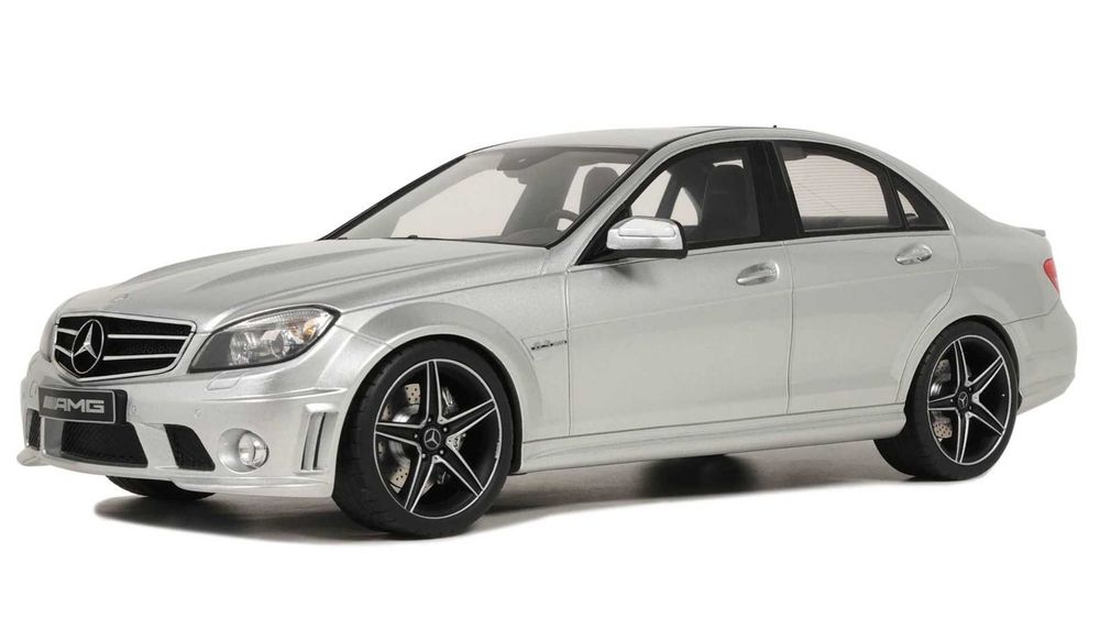 Model 1:18 GT Spirit Mercedes-Benz C-Class C63 AMG 2008 silver (GT462)