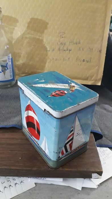 Latas café  Lira Porto Nido  café e outras