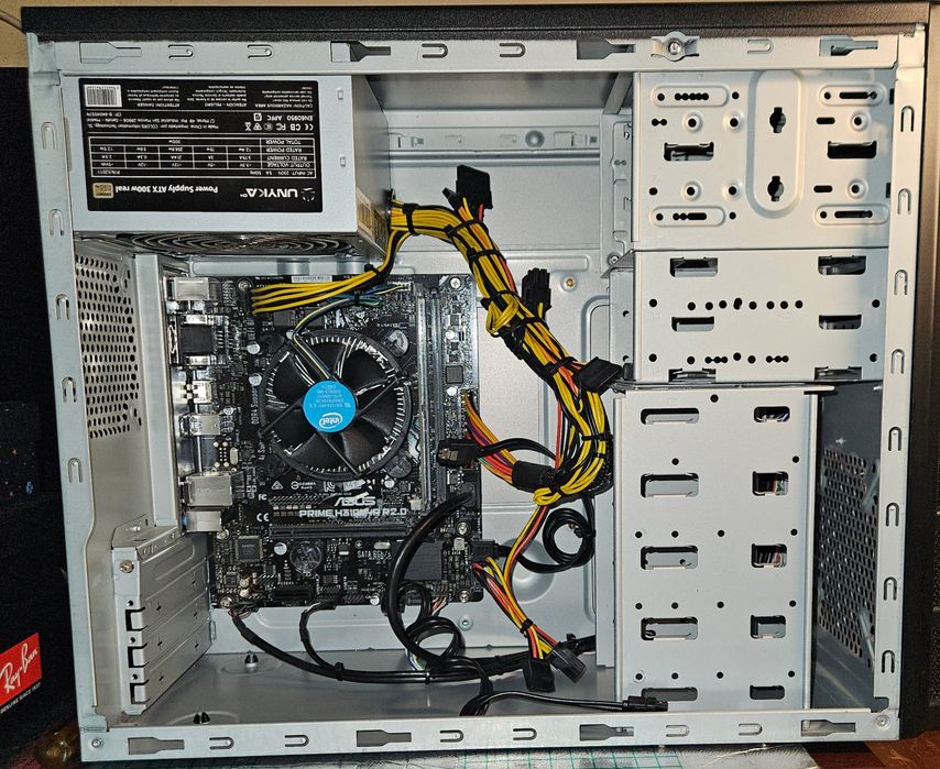 Computador ASUS .placa mãe prime H310M-R R2.0. i5-9400. 8gb DDR4. SSD 180gb .Windows 11