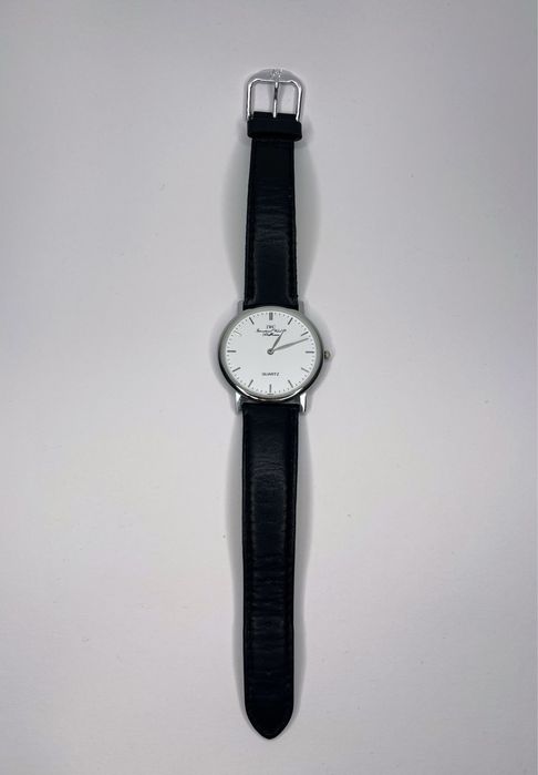 Кварцевий годинник в стилі IWC