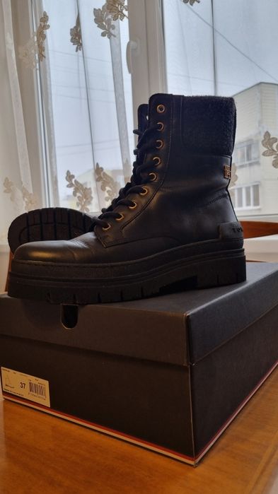 Жіночі шкіряні черевики Tommy Hilfiger