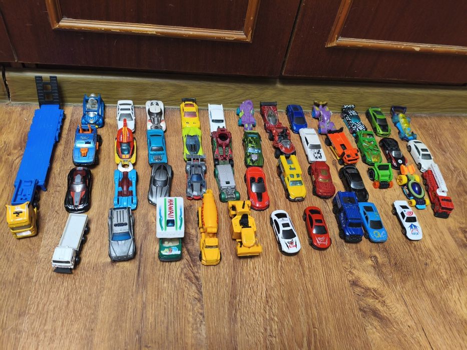 Машинки Вілс та інші