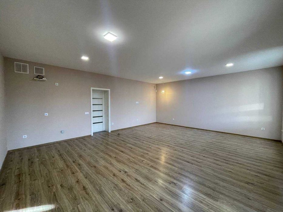 Продаж таунхауса по вул. Карбишева