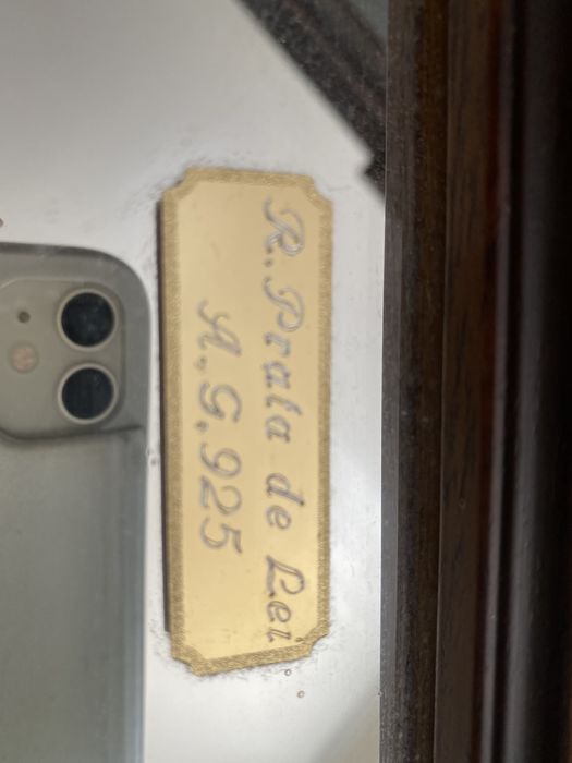 Vendo quadro com imagem de prata em relevo. Medidas 70cmx58cm.