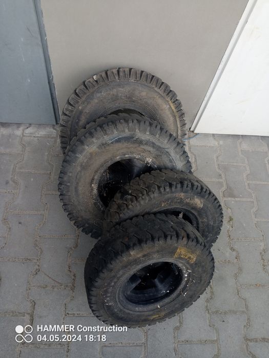 Komplet opon wózek rak