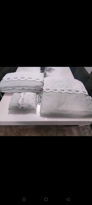 Conjunto Edredom, protetor grades e almofada berço
