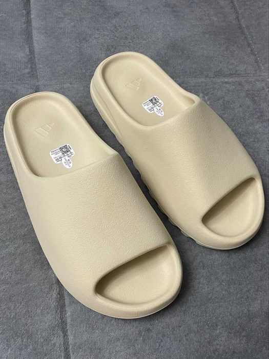 adidas Yeezy Slide Bone biała R.42
