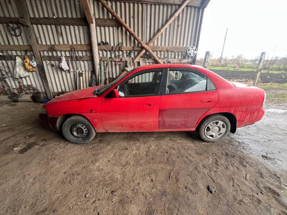 Продам автомобіль Daewoo Nubira 1998р