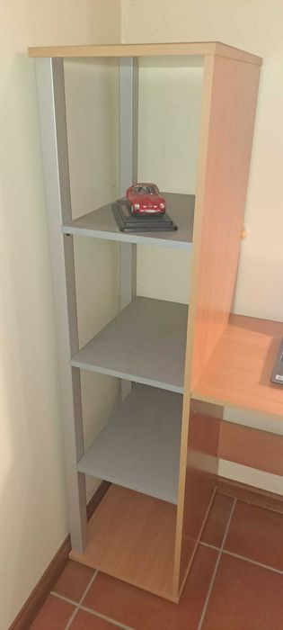 Secretária trabalho/estudo