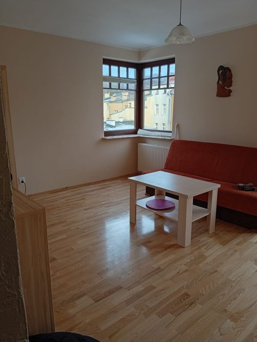Mieszkanie jeden pokój 30 m2 z kuchnią. Blisko centrum.