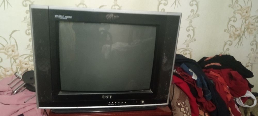 Продам телевізор