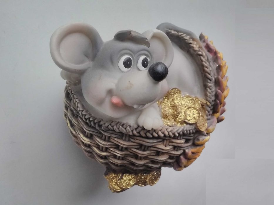 Скарбничка "Мишеня з грошима " 9 х 9 х 11 (см.)