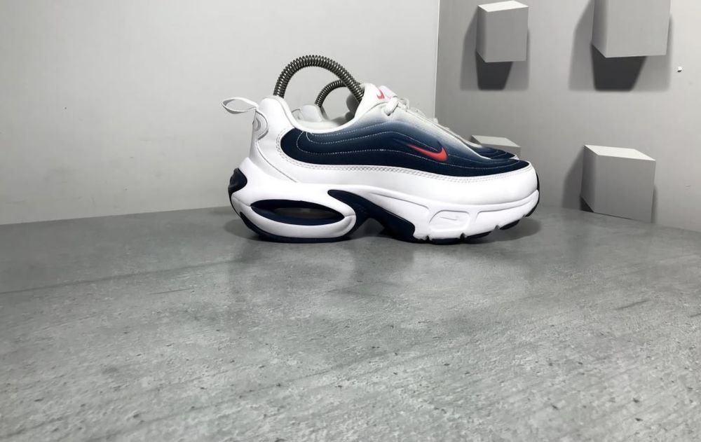 Кросівки nike 38 розмір