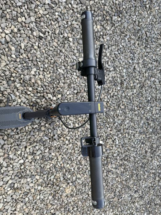 Ninebot g2 max.