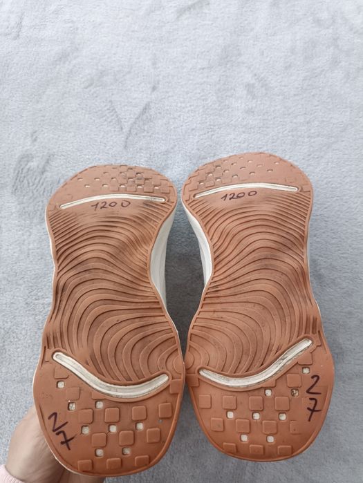 Женские кроссовки беговые Nike р39.5-40