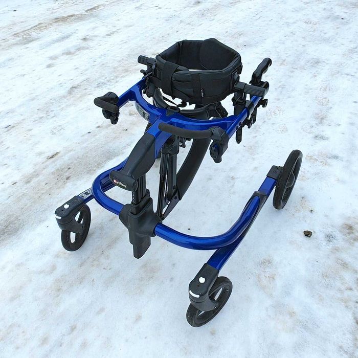 Задньопорні ходунки для дітей із ДЦП Rifton Dynamic Pacer Gait Trainer