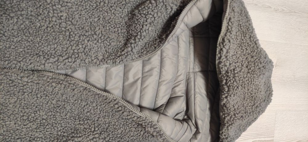 Тепла желетка двухстороння 44-46р.