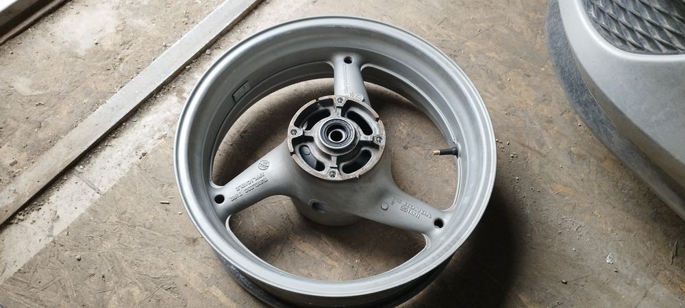 Колесо заднее Honda CB600F Hornet 98-06 PC36 PC34 Диск