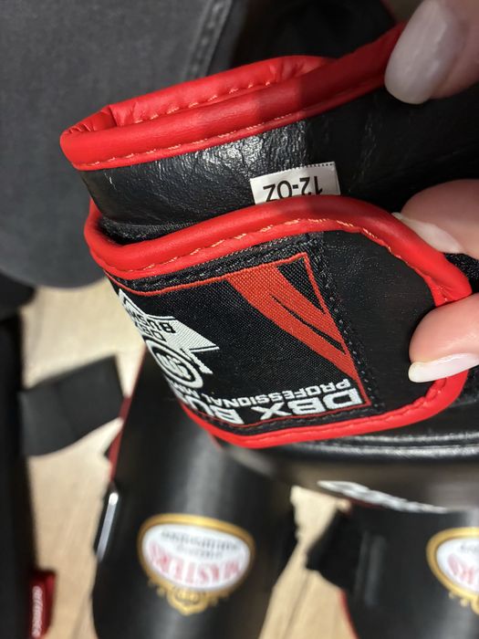 Zestaw bokserski kickboxing ochraniacze