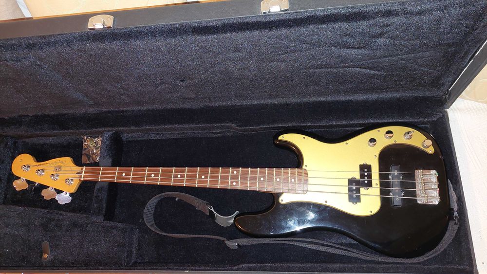 Baixo Fender Deluxe Active Precision Bass Special Black 2010