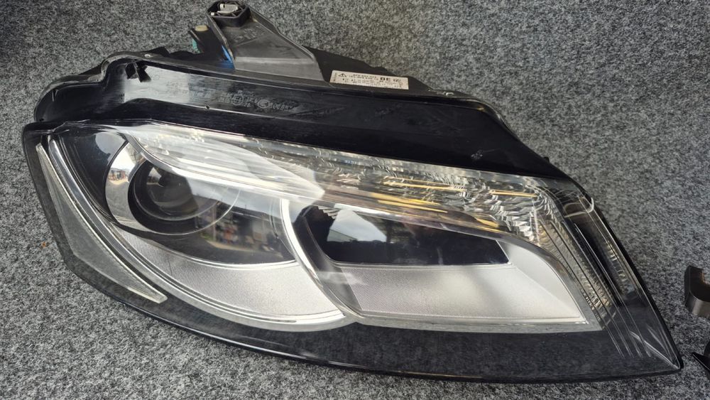 Lampy komlet  audi a3 8p xenon 08 -12 rok