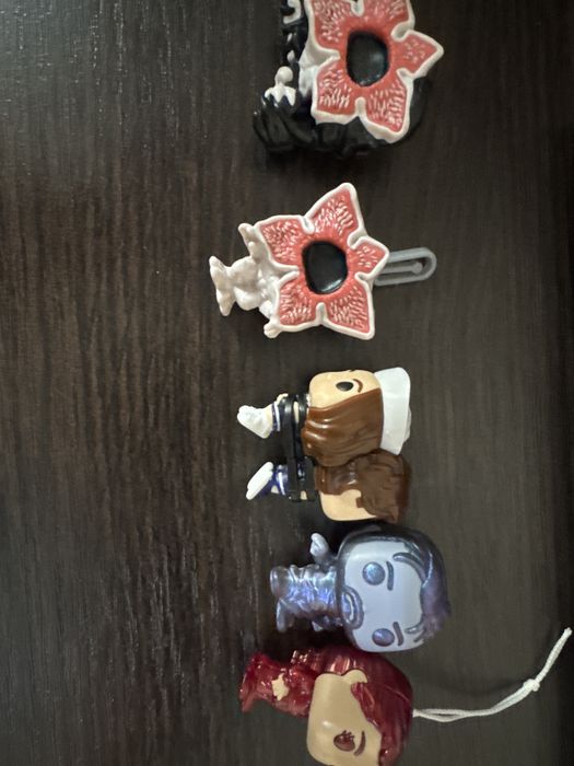 Stranger Things kinder joy