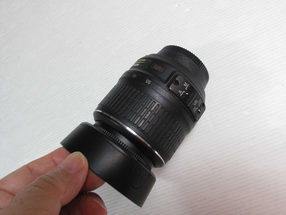 Nikon 18-55 com ou sem VR temos varios modelos ver descrição