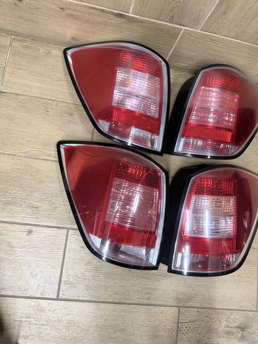 Задні ліхтарі, Стопи Opel Astra H універсал