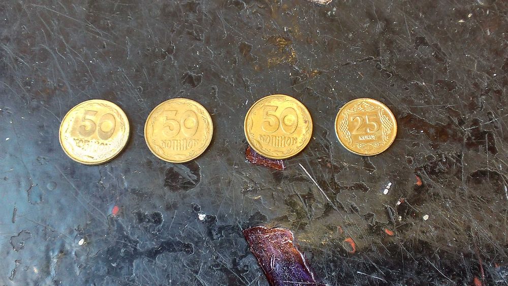Монеты 50 копеек 1994г. (3шт),монета 25 курушей (Kuruş) 2021г. Турция
