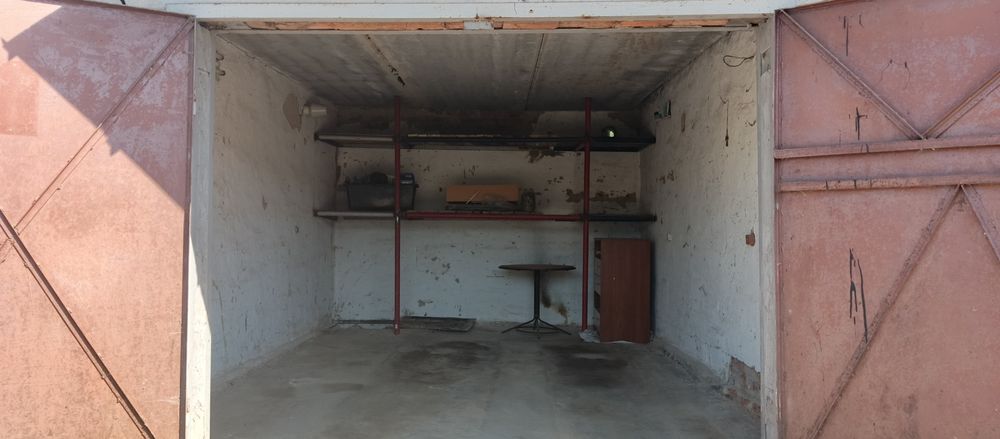 Продам гараж військове містечко