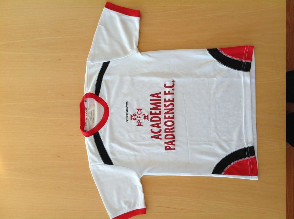 Equipamento de futebol do Padroense - Kit 8 anos