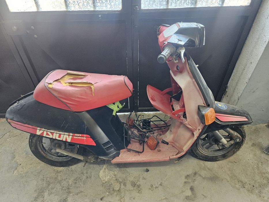 Honda Vision NE (Peças)