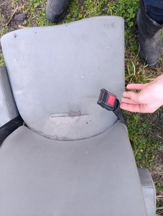 Fotel fotele pojedyncze VW t5 t6 różne kolory z pasami