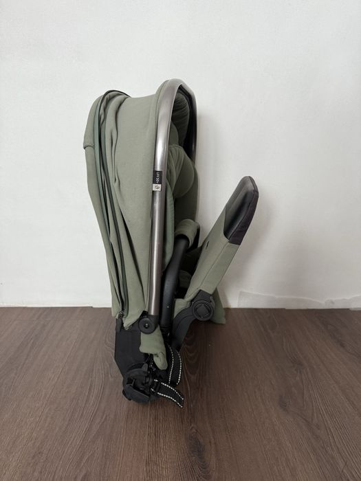 Продам коляску 2-в-1 в  Carella Omega в ідеальному стані