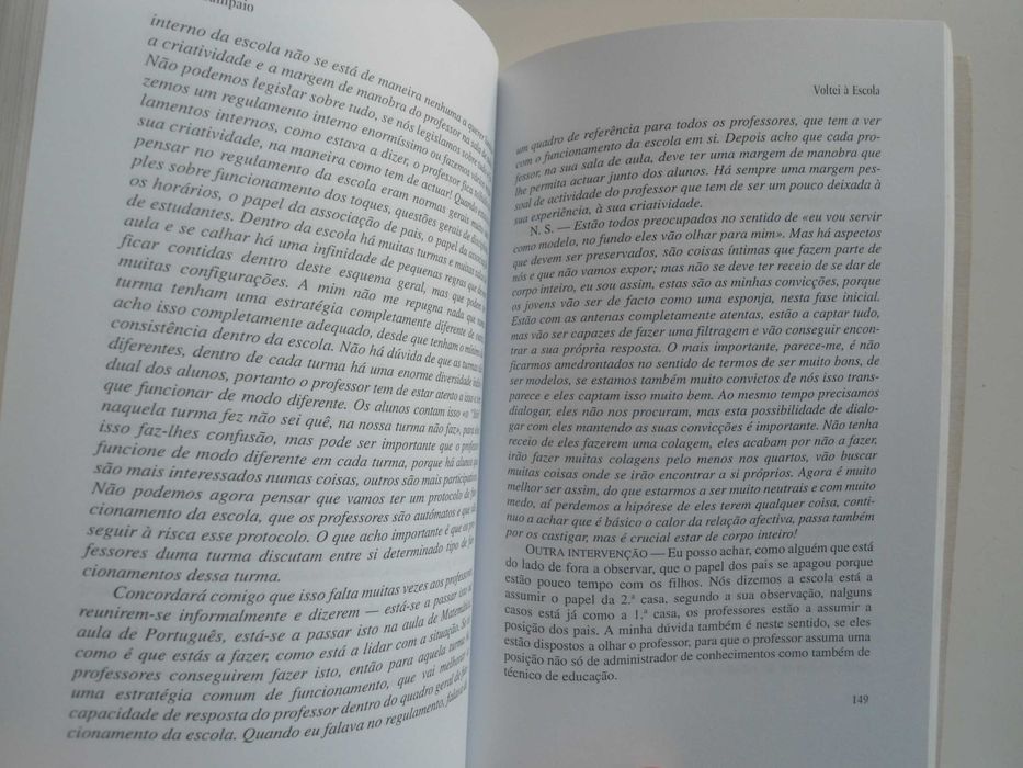 Voltei à escola por Daniel Sampaio