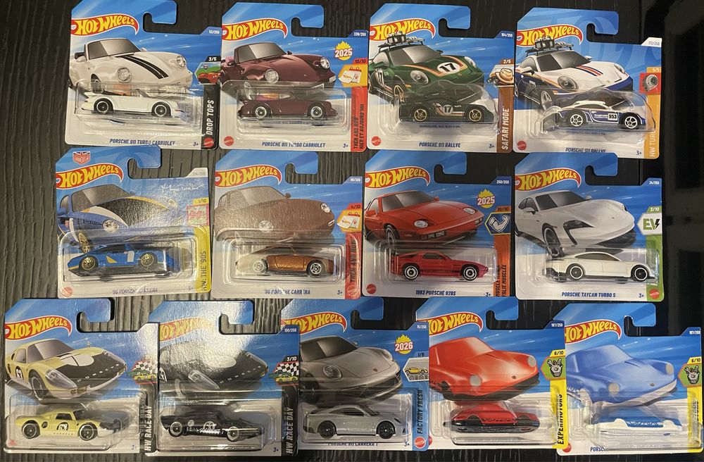 Hot Wheels novos 2025/6  embalados Honda Nissan Toyota JDM Range Rover