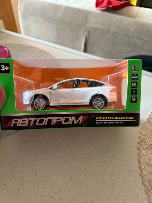 Продам іграшкові авто